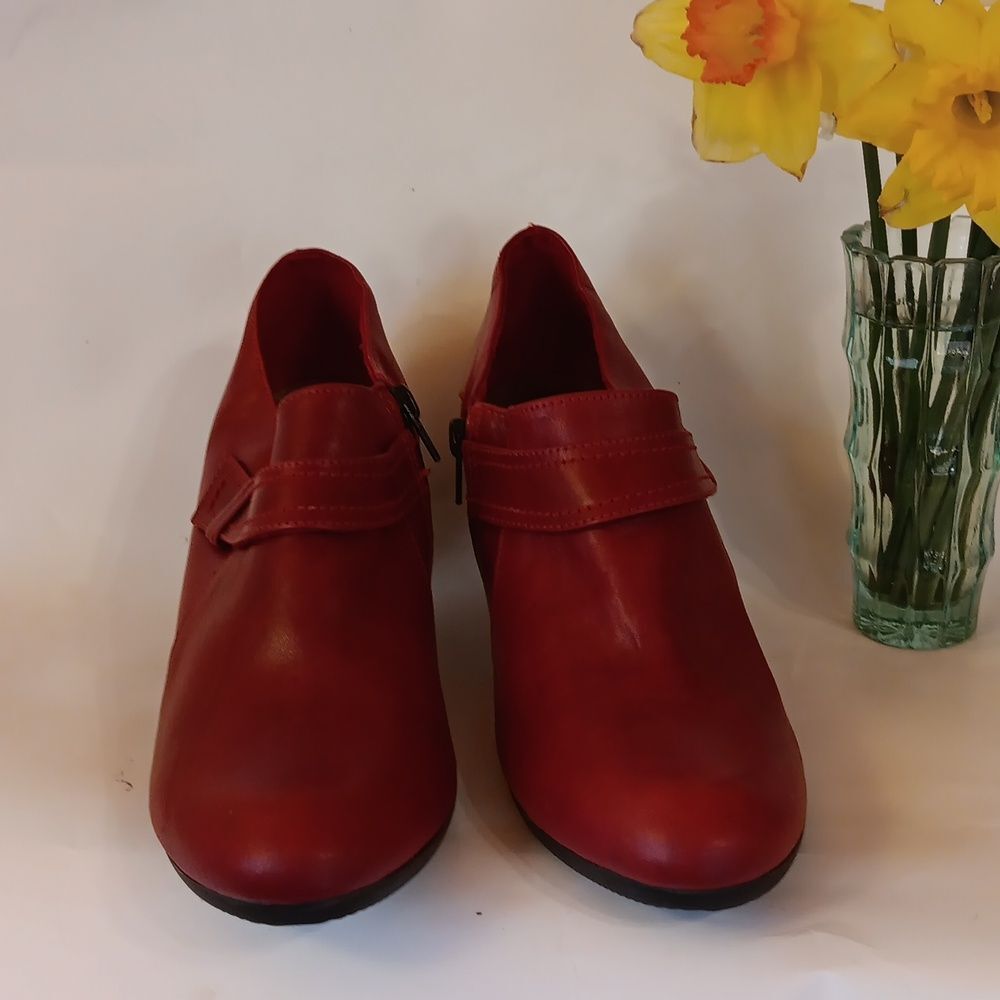 Vic Matie Red Booties - Picture 3 of 12